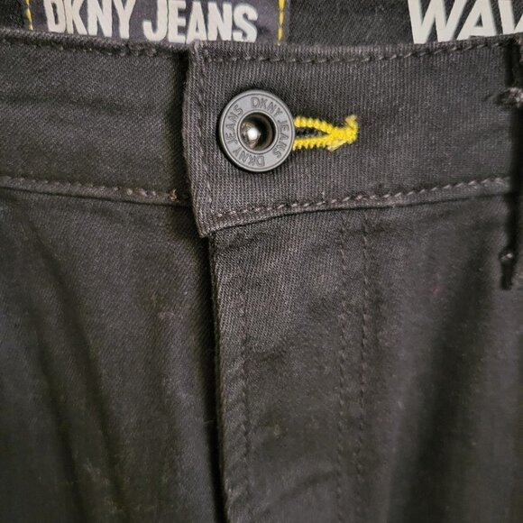 NWT Dkny Jeans Women's Waverly Straight-Leg Jeans E2RK1780 Size 30/10 Black - Picture 4 of 12
